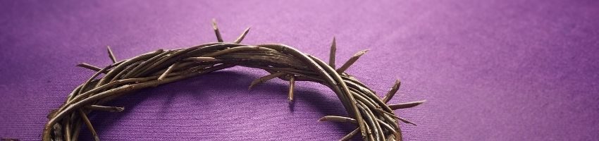 A crown of thorns representing lent.