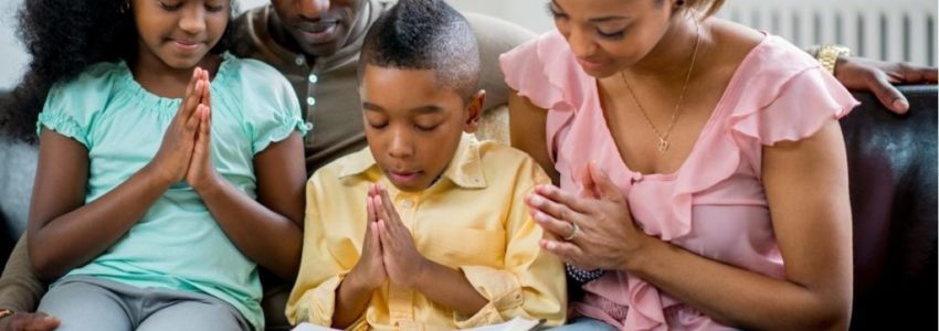 family prayer images