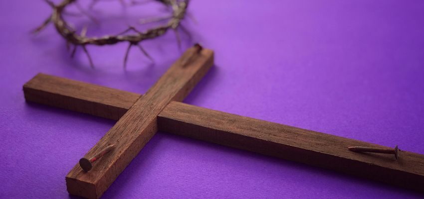 Things we remember when Jesus carried the cross.