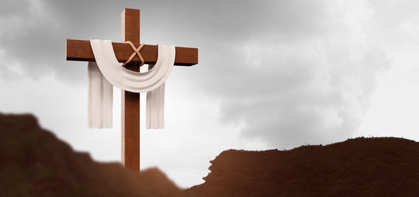 The image of the holy cross reminds us of bible verses about the resurrection.