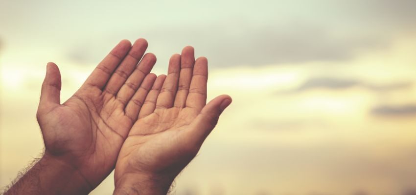 The person feels blessed after praying the Sunday morning prayer.