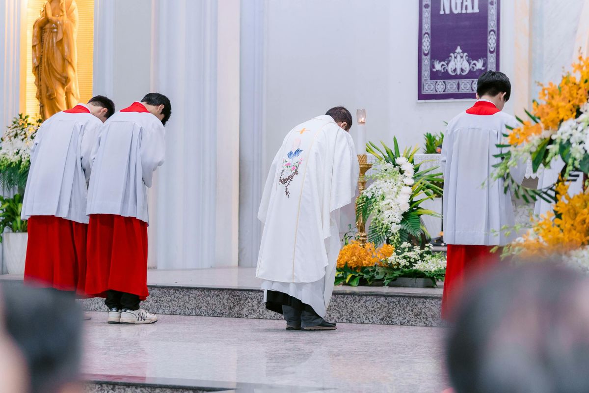 A Catholic priest celebrates mass.